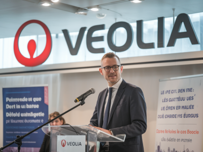 Que cachent les contrats d'externalisation des déchets signés avec Veolia et comment les citoyens peuvent les contester?