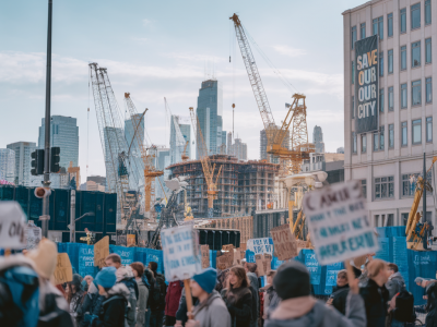 Pourquoi certaines villes disent non aux grands projets immobiliers